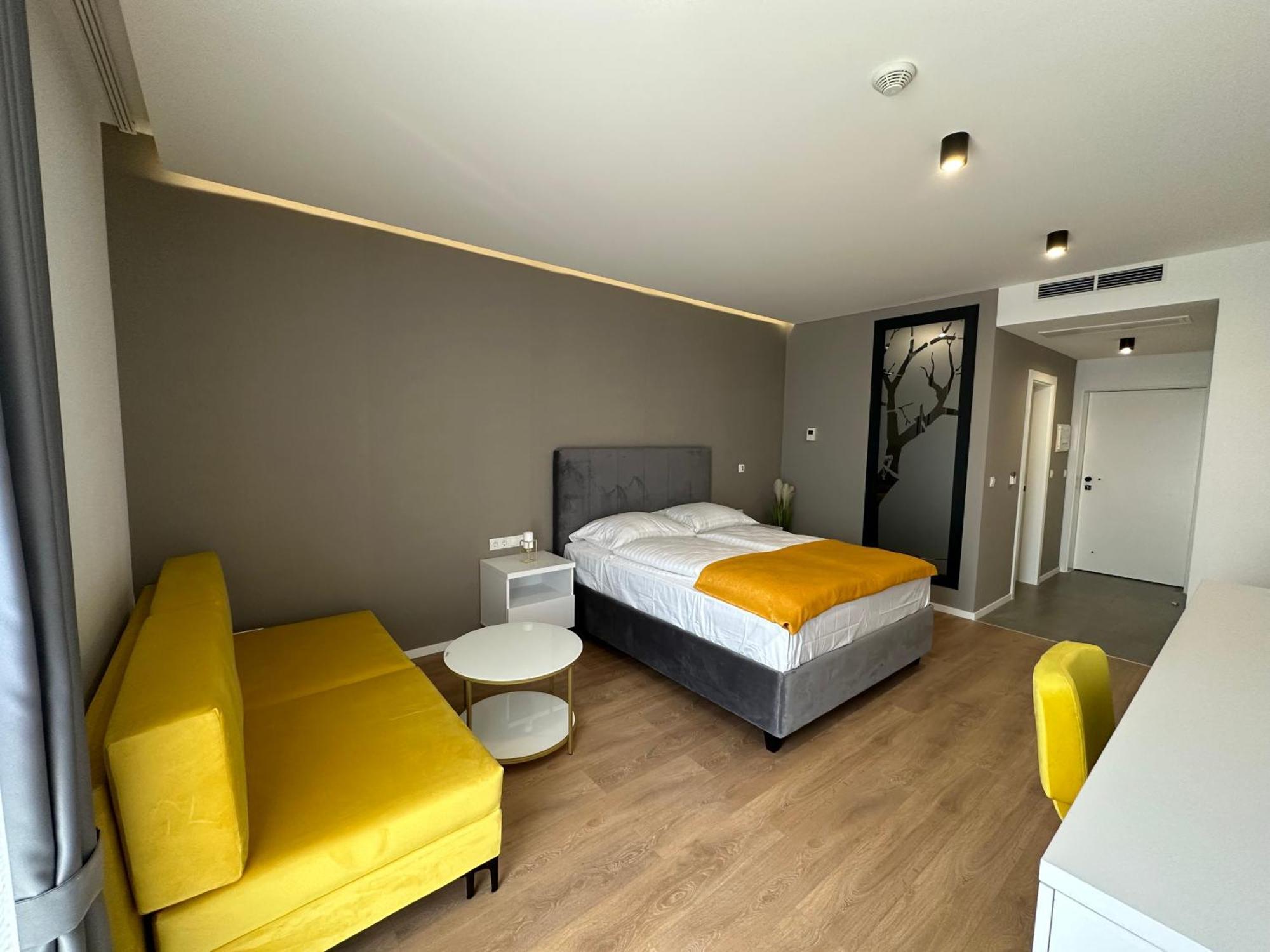 Hotel Gold Jet Bihać Buitenkant foto
