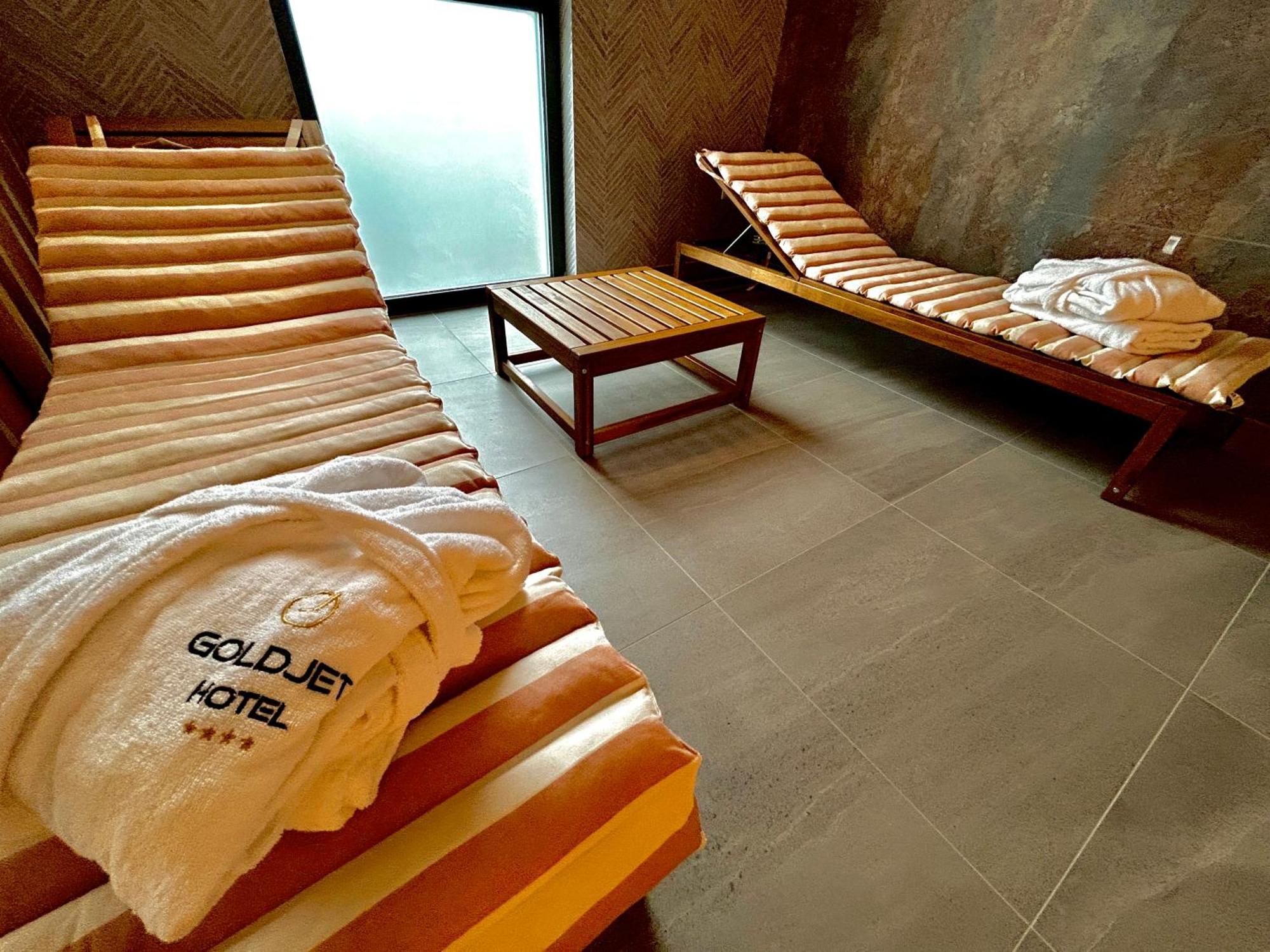 Hotel Gold Jet Bihać Buitenkant foto