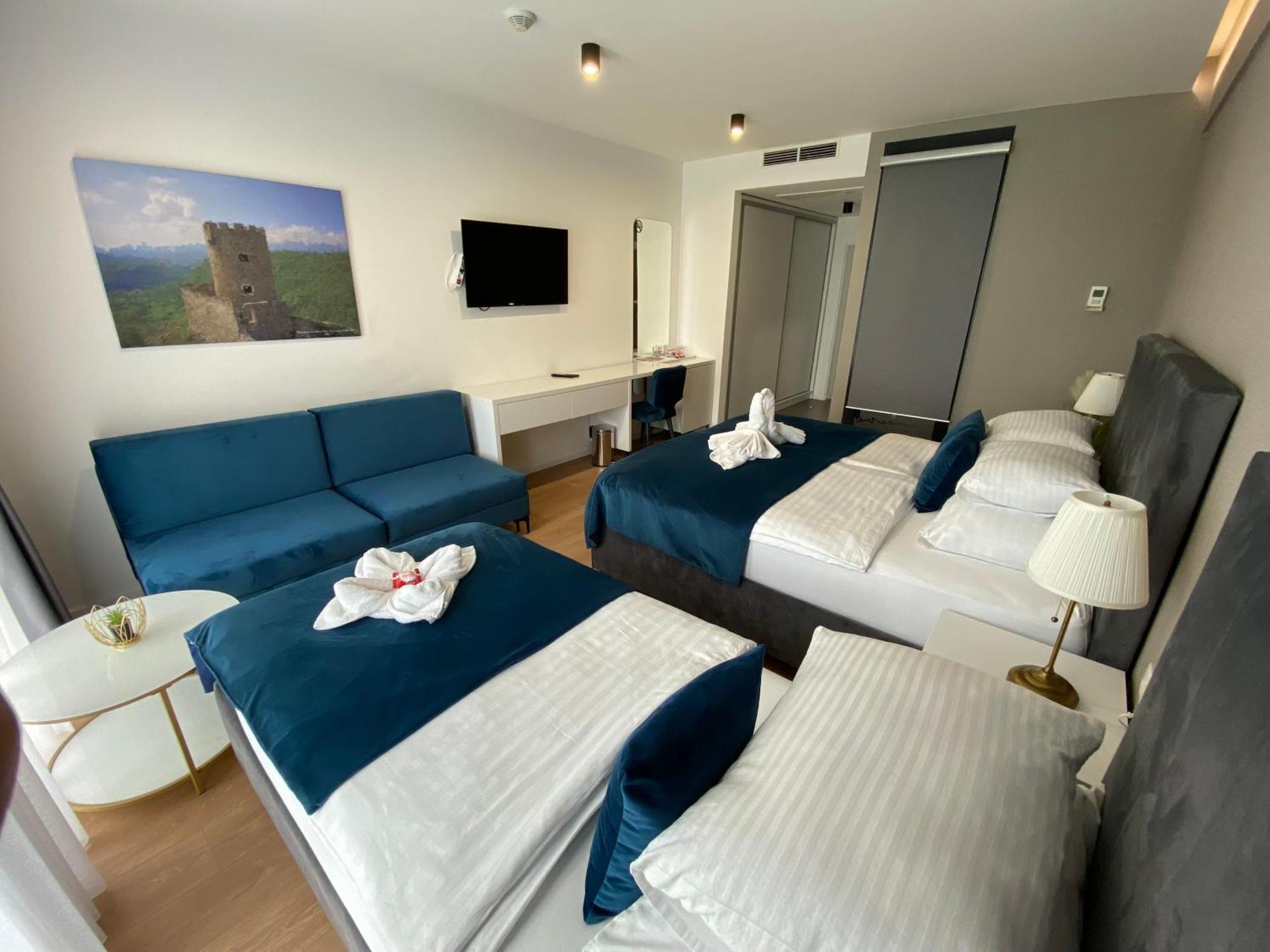 Hotel Gold Jet Bihać Buitenkant foto