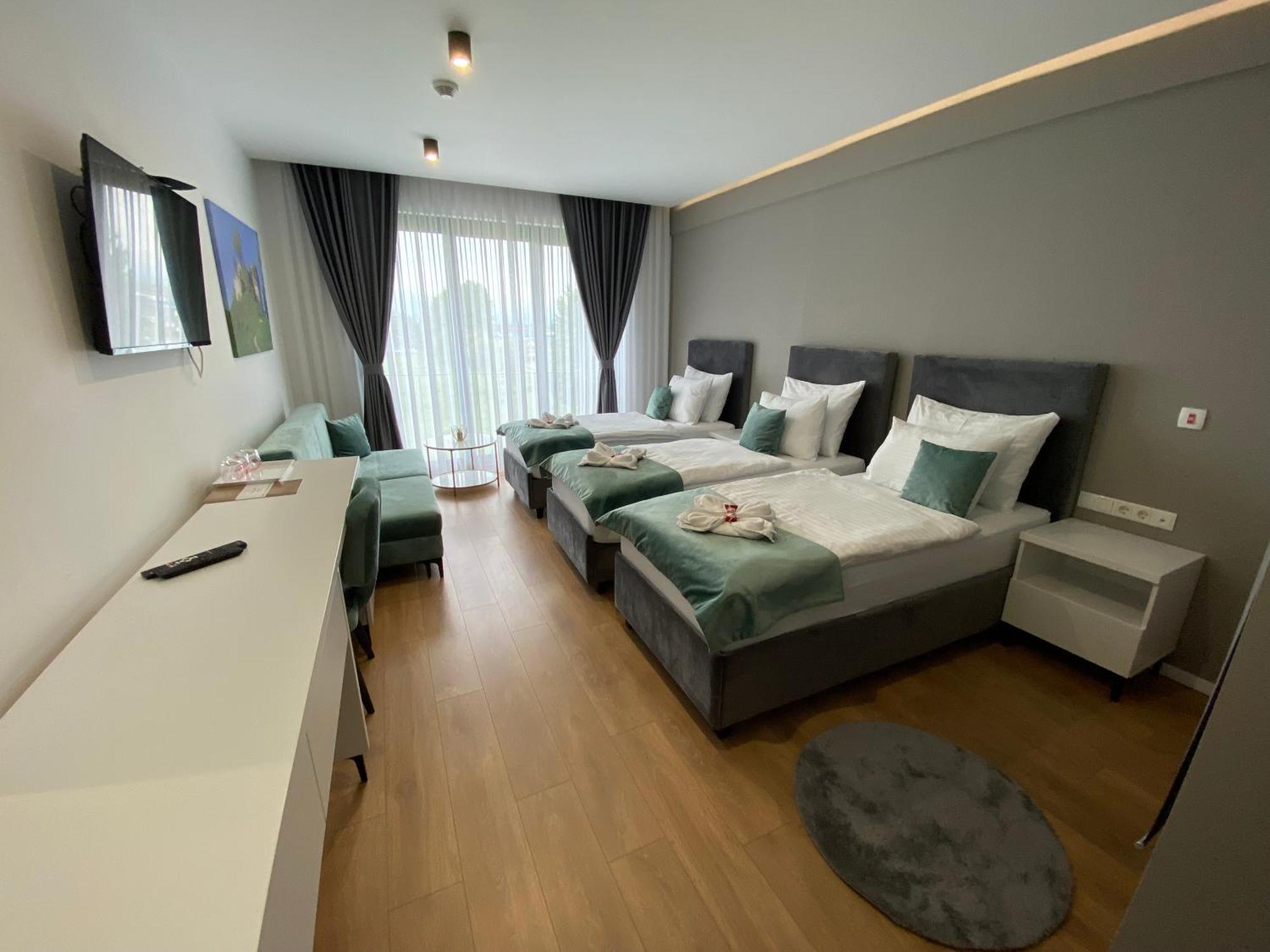 Hotel Gold Jet Bihać Buitenkant foto