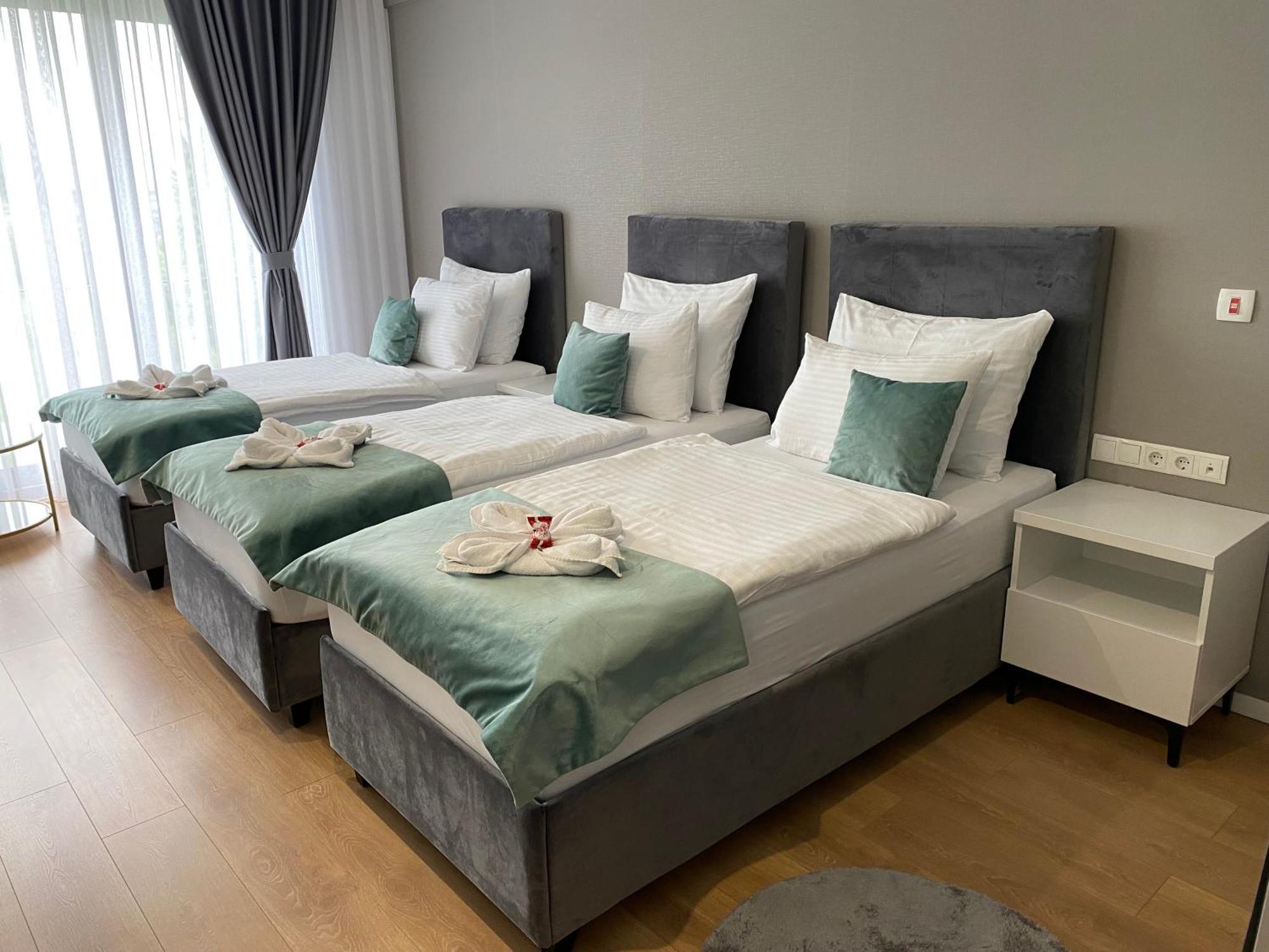 Hotel Gold Jet Bihać Buitenkant foto
