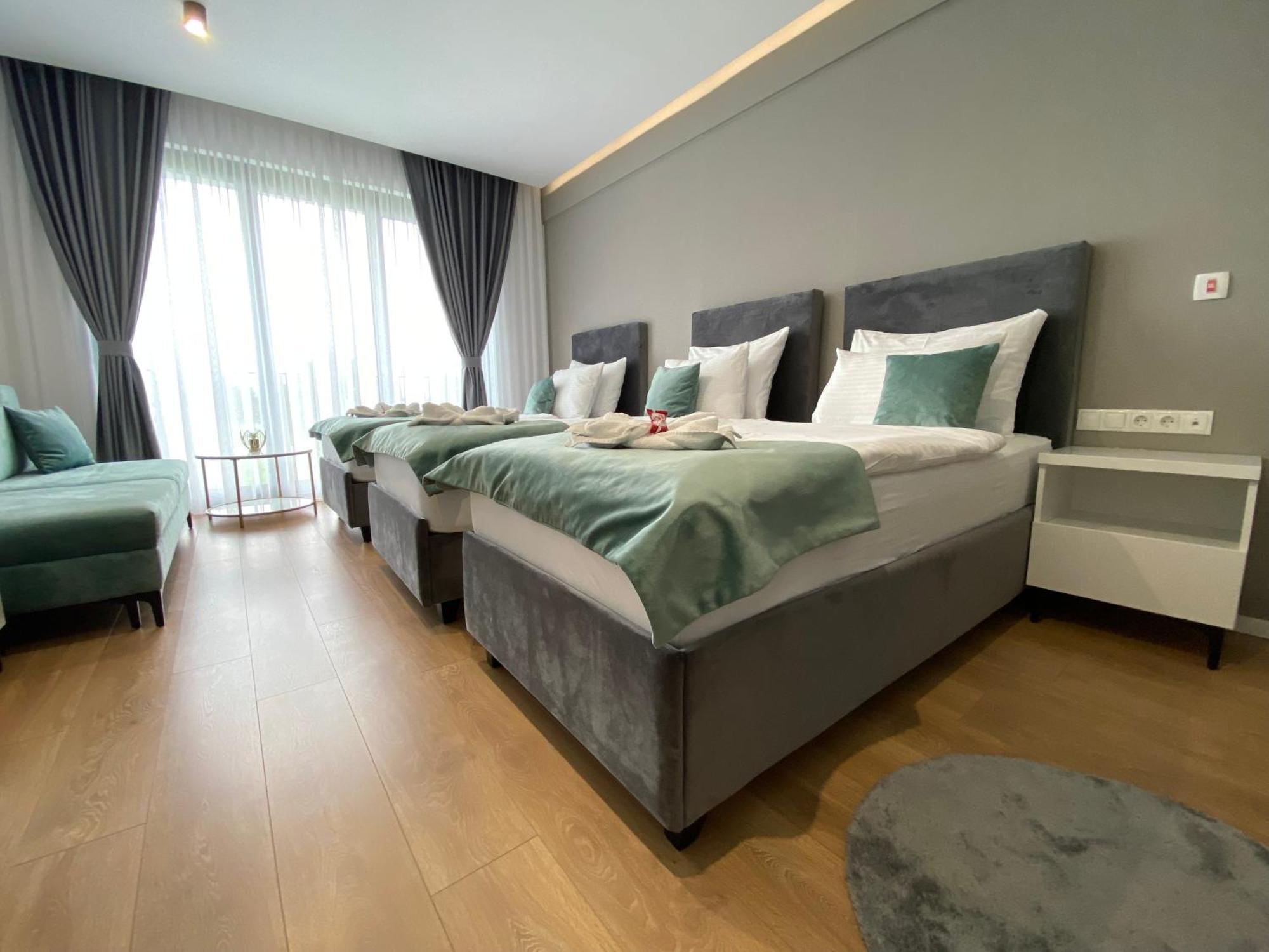 Hotel Gold Jet Bihać Buitenkant foto