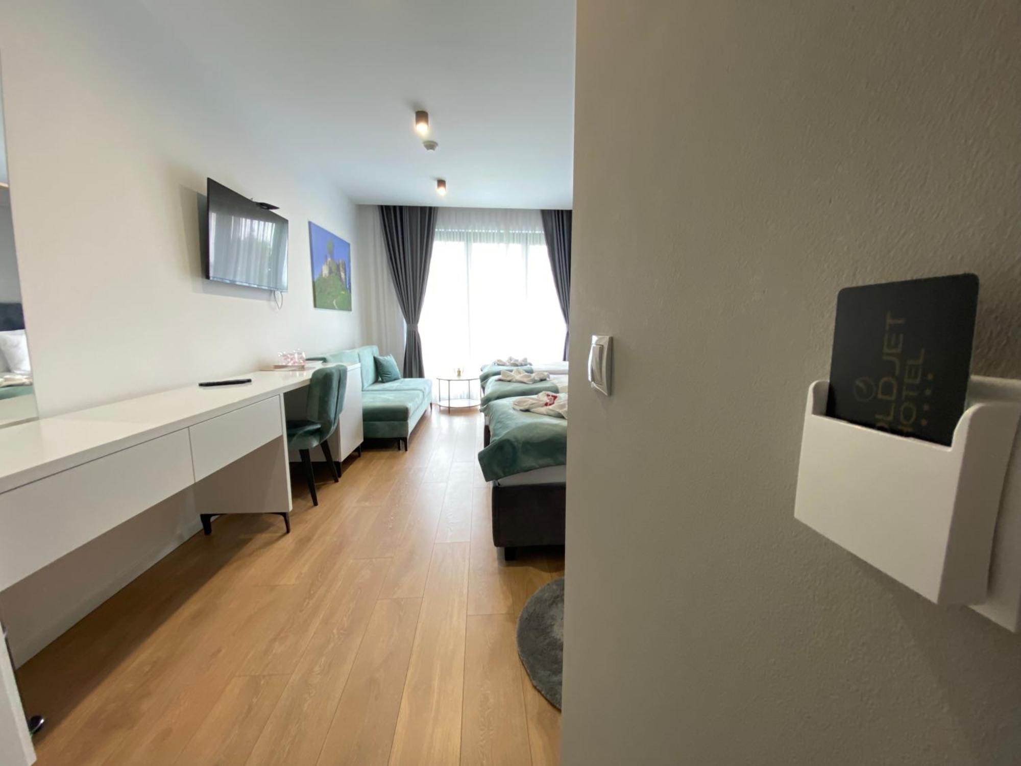 Hotel Gold Jet Bihać Buitenkant foto
